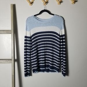 CROFT & BARROW WOMEN'S BLUE AND WHITE SWEATER SIZE XL